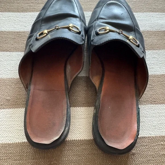 Gucci Black Leather Mules with Gold Detail - Picture 5 of 5